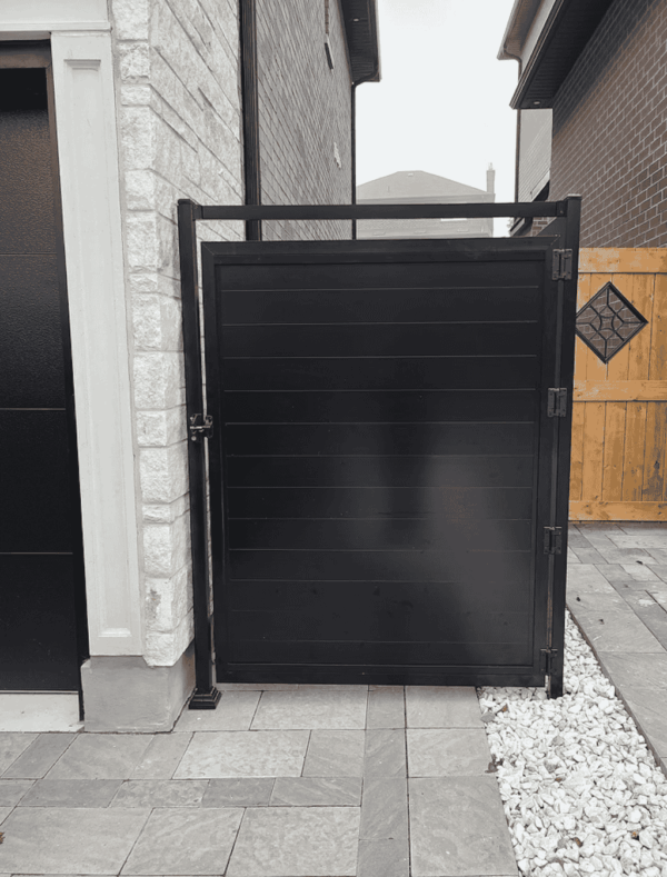 metal gate canada